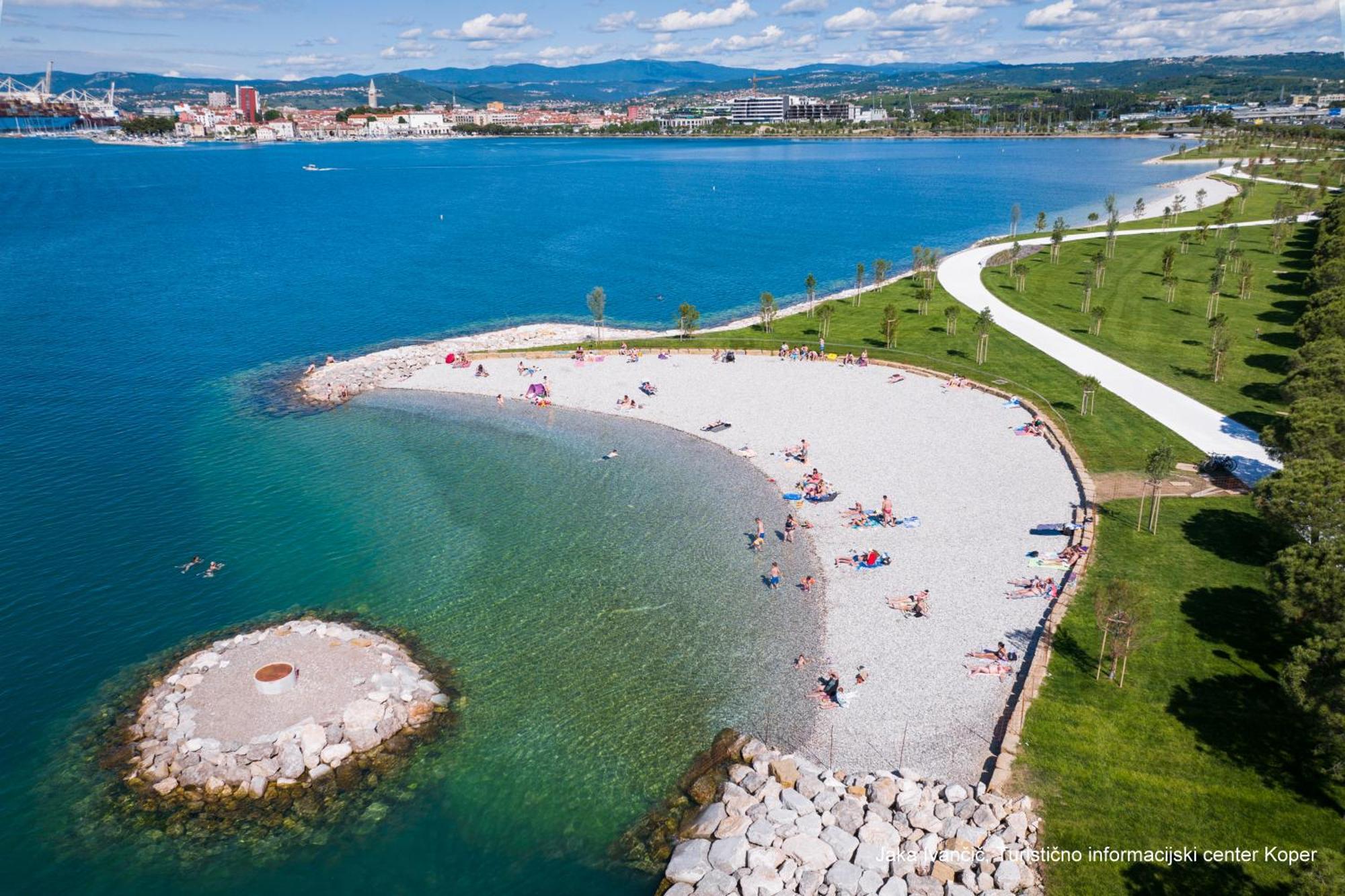 Apartments Souranded By Forest With Sea View Копер Екстер'єр фото